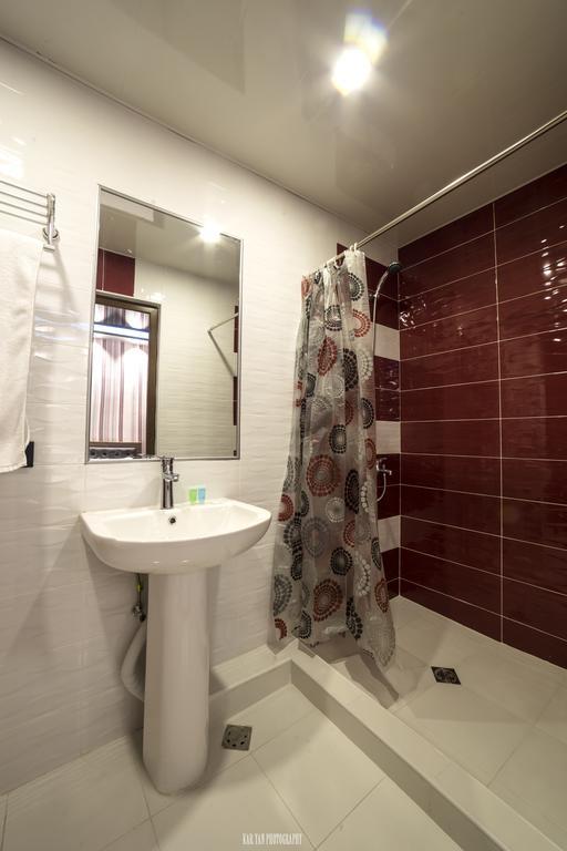 Voyage Hotel Ereván Habitación foto