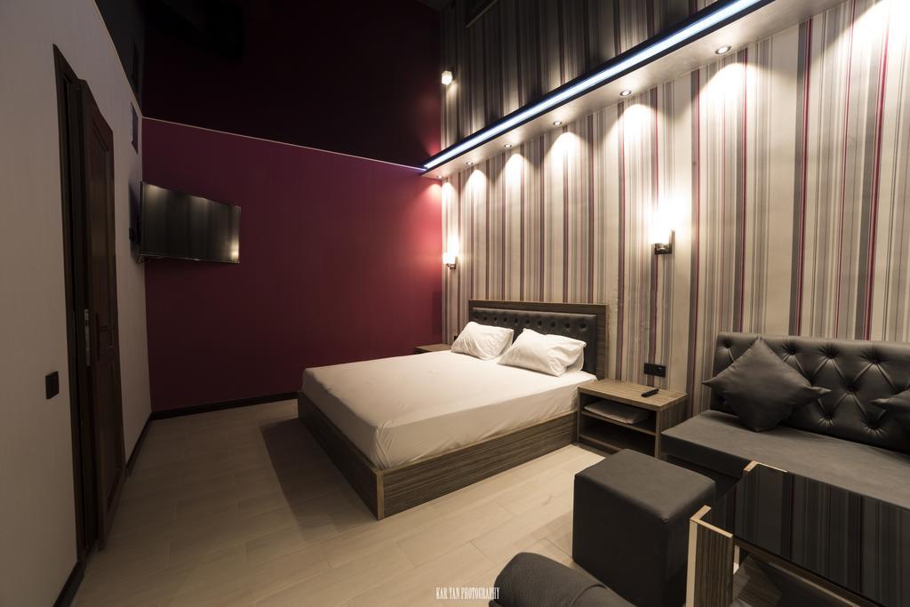 Voyage Hotel Ereván Habitación foto